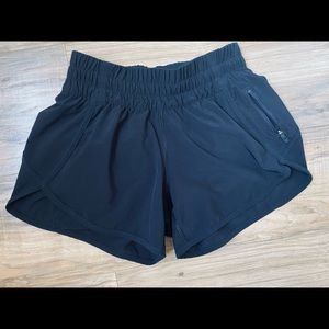 Lululemon Tracker Low Rise 4”